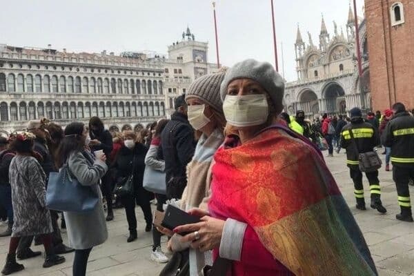 В Україні на кордонах перевірятимуть автобуси, що прибувають із Італії