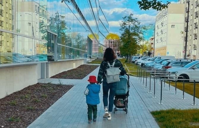 Історія жінки, яка через війну покинула Україну, та на які продукти на Львівщині можливий дефіцит. Підсумки доби