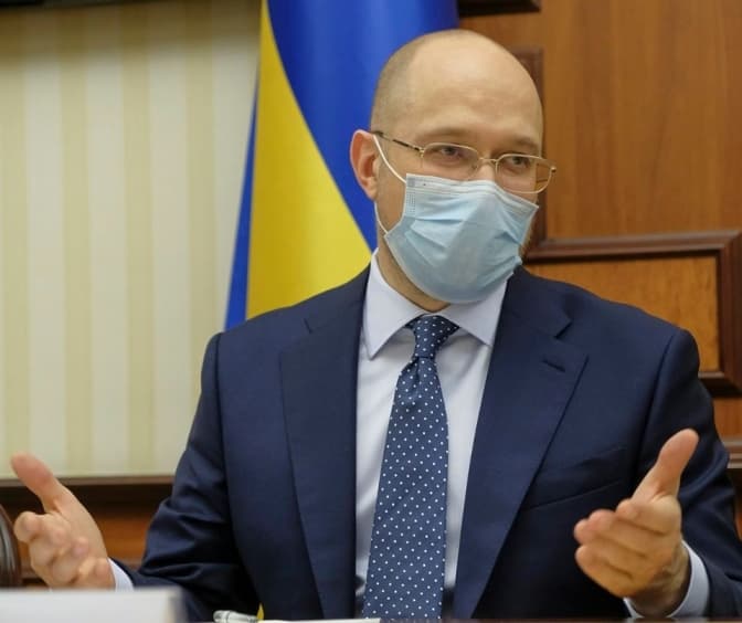Кабмін пропонує карати політиків, які заперечують агресію Росії