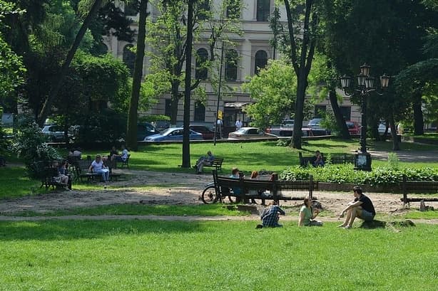 У Львові планують озеленити сквер святого Юра