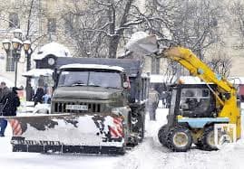 До зими Львів отримав сім тракторів та одну машину