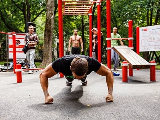 Чи безпечно іти у спортзал, навіть якщо карантин у Львові послаблять