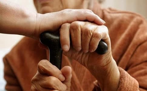 Пандемія коронавірусу. У МОЗ назвали, хто в групі ризику