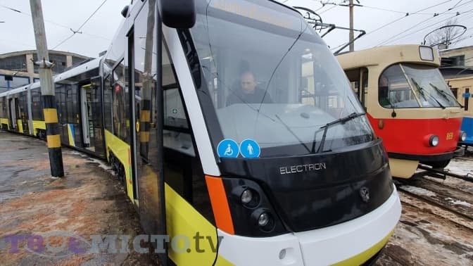 Цього року у Львові з’являться ще три п’ятисекційні трамваї