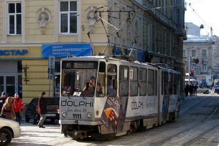 До кінця липня електротранспорт у Львові обладнають професійним озвученням