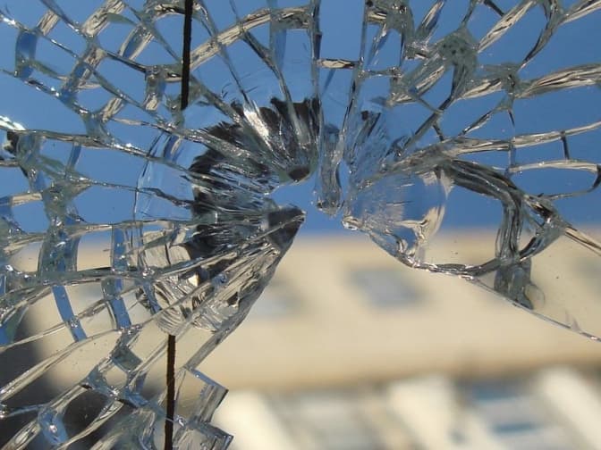 У Львові битимуть вікна в російських магазинах?