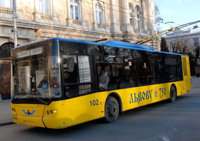 У Львові тролейбуси курсуватимуть за скороченим маршрутом
