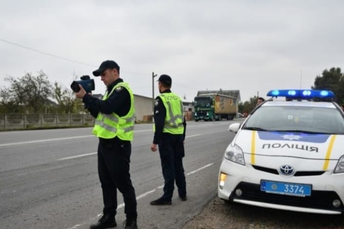 Від початку року на Львівщині за перевищення швидкості оштрафували майже 60 тисяч водіїв