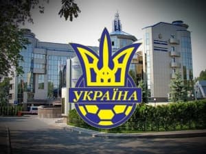 Матчі футбольних збірних у червні зможе прийняти тільки Львів або Київ