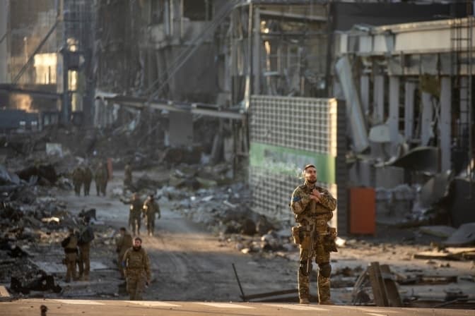 Українські військові відбили всі ворожі атаки та завдали суттєвих втрат загарбнику