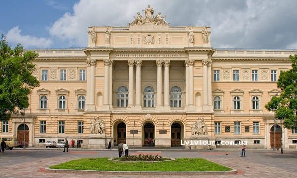 Три львівські виші потрапили до десятки найкращих університетів України