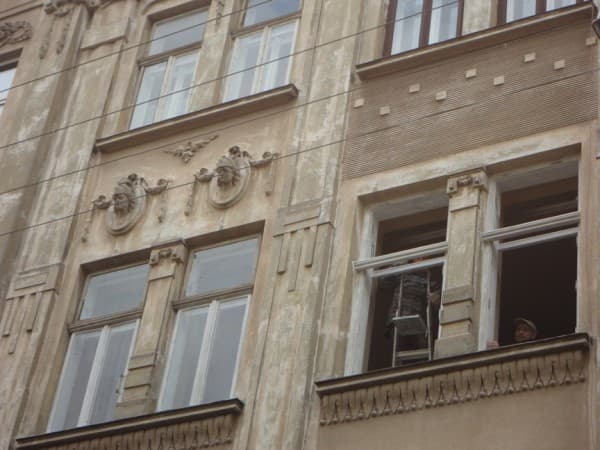Наступного року у Львові реставруватимуть вікна за співфінансуванням