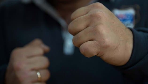 Двох поліцейських, які напали на ветеранів АТО у Львові, звільнили