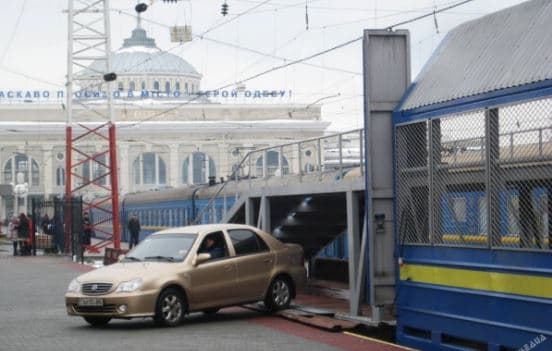 Транспортування автівки залізницею. Скільки це коштуватиме для львів’ян?