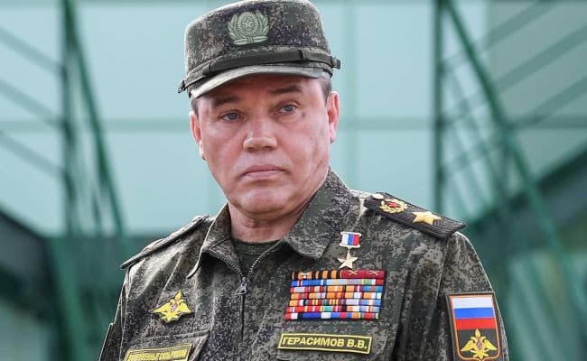 Замість суровікіна – герасимов. Що означає зміна керівництва угруповання військ рф проти України