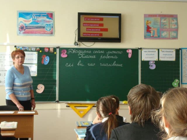 У Львові мама скаржиться, що її дитину з обмеженими можливостями образили на уроці