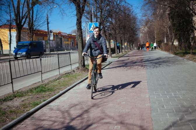 Львів’ян закликають поїхати велосипедом на роботу