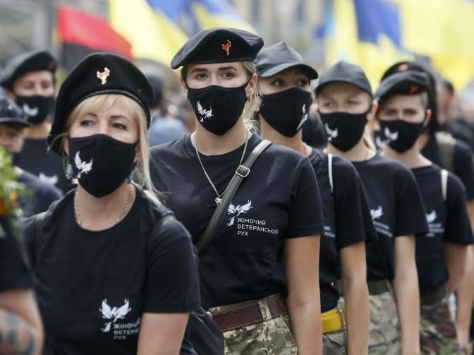 Що відбувається з жінками, які повернулись з війни