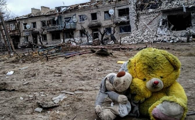 Внаслідок війни з рф в Україні загинуло 500 дітей