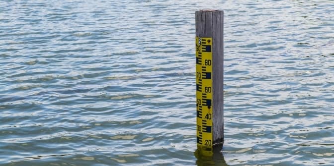 У Києві рівень води в Дніпрі опустився ще на 11 см