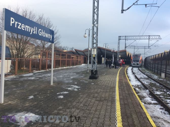 Через Львів курсуватимуть безпересадкові вагони з Дніпра до Перемишля