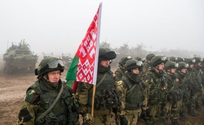 Загрози вторгнення білоруських військ в Україну поки немає, – Подоляк у Львові