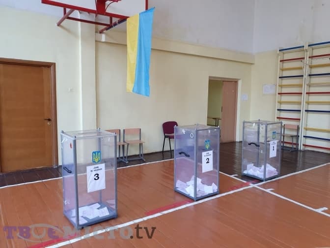 Львів'ян закликають прийти на дільниці і показати високу явку у другому турі виборів