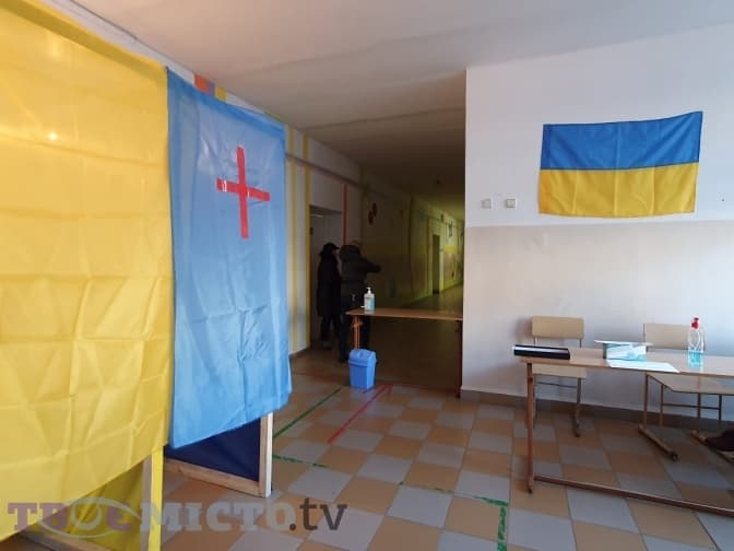 У Мурованській громаді на Львівщині сьогодні обирають голову