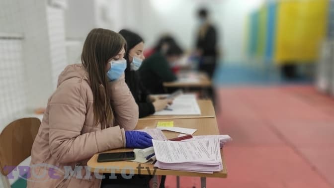 Другий тур виборів у Львові. У поліцію надійшло 37 повідомлень про ймовірні порушення