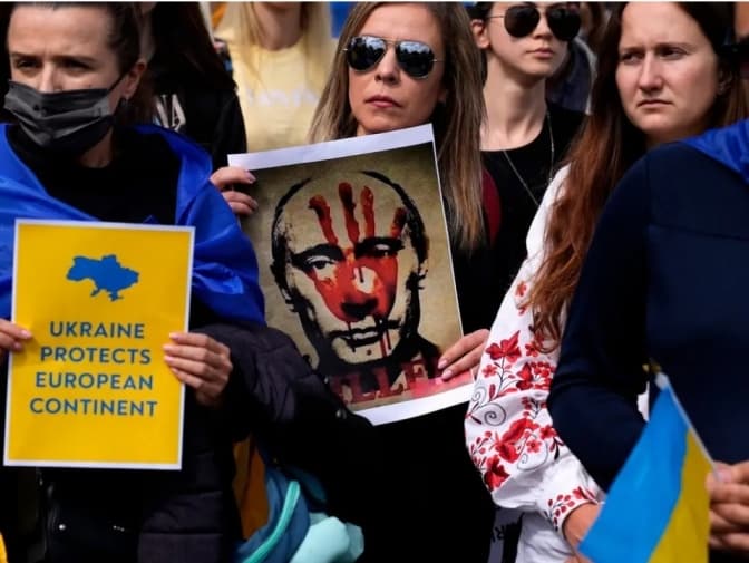 Українці до мешканців Білорусі ставляться краще, ніж до росіян, – опитування