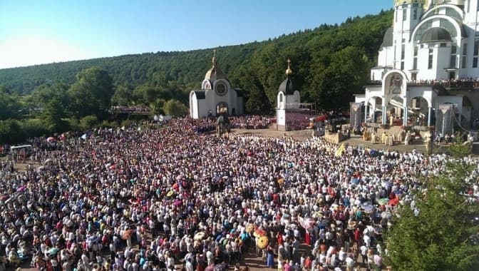 Цьогорічна Всеукраїнська проща до Зарваниці відбудеться онлайн