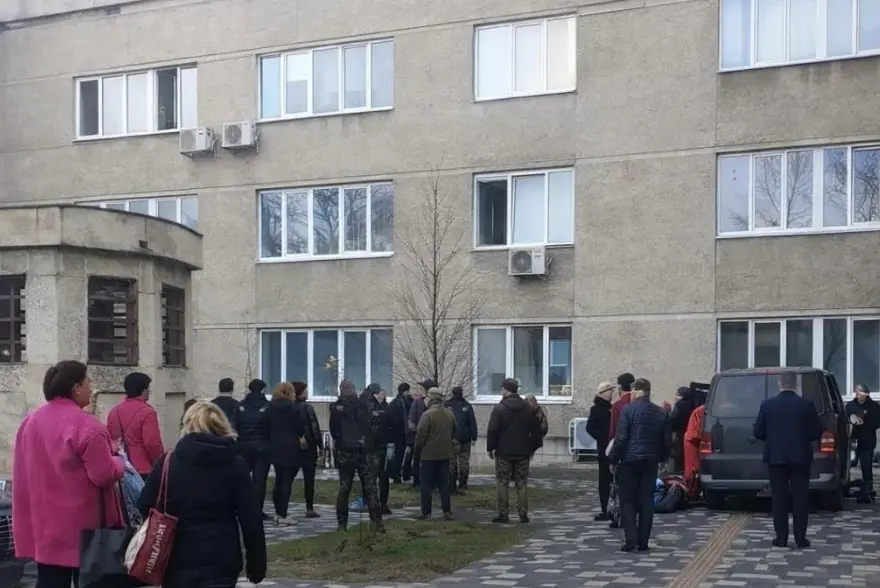 У Львові загинув військовий ТЦК внаслідок удару ножем в шию. Оновлено