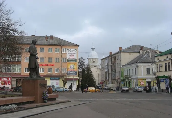 За 35,5 млн відремонтують площу Ринок на Львівщині