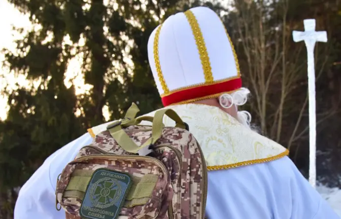 У пункті пропуску на Львівщині «чергуватиме» Миколай