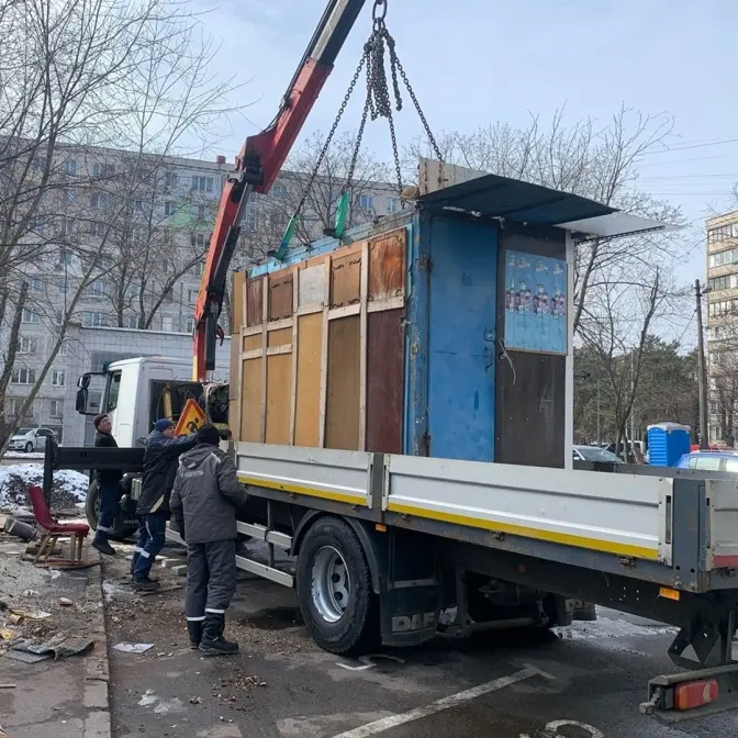 Взимку в Києві демонтували 700 елементів благоустрою. Найбільше – на Троєщині