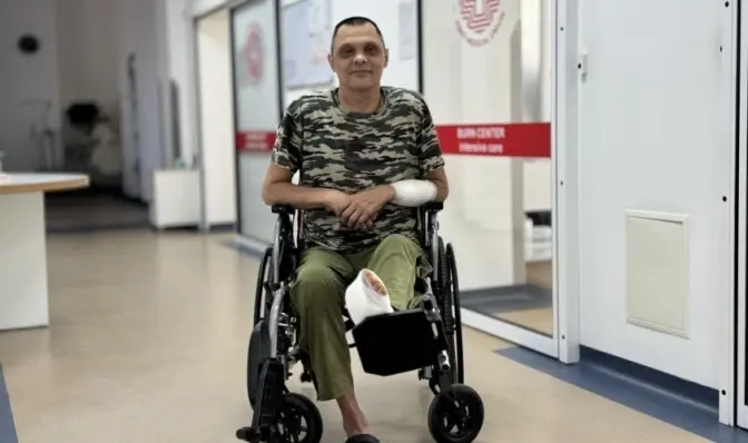 Львівські медики врятували ногу чоловіка від ампутації після опіку пальця на нозі