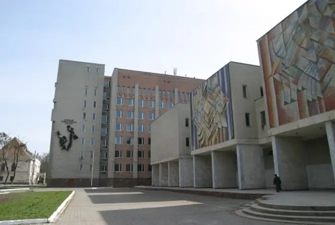 На посаду ректора університету ветмедицини у Львові є три претенденти