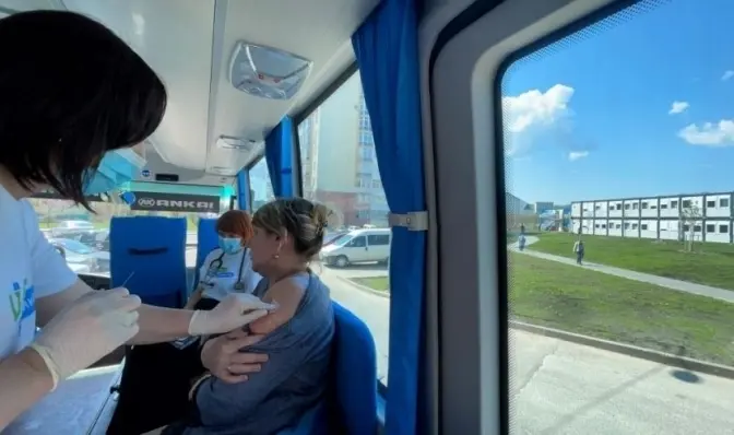 На Львівщині працюватимуть мобільні пункти вакцинації. Де можна зробити щеплення