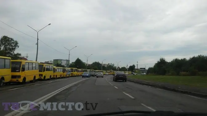 У Львові можуть встановити час для проїзду пільговиків