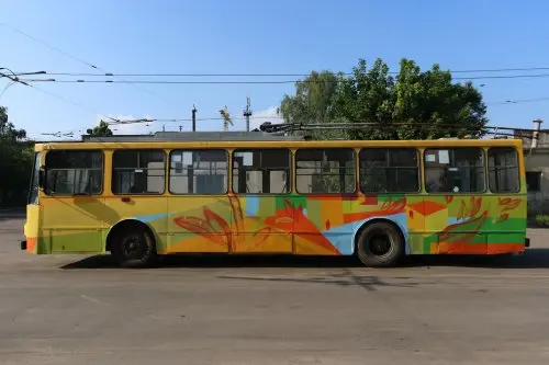 У Львові з’явиться тролейбус із графіті. Фото