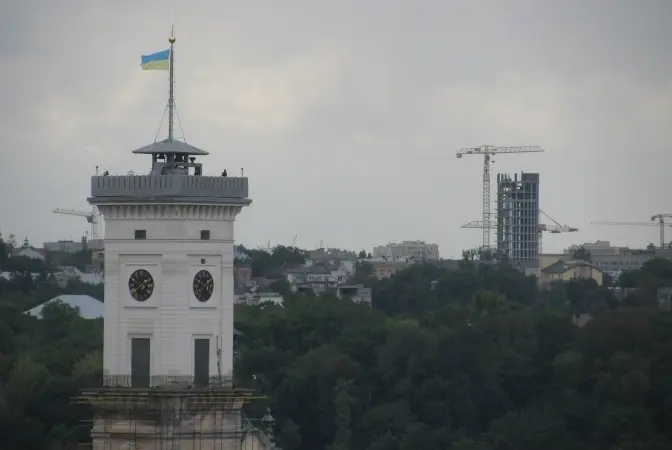 У Львові суд задовольнив апеляцію ДАБІ. На Лукаша,1 мають знести два поверхи