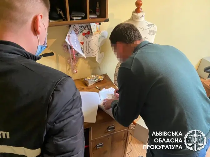 Підрядника, якого підозрюють в афері із ремонтом доріг на Львівщині, посадили під домашній арешт