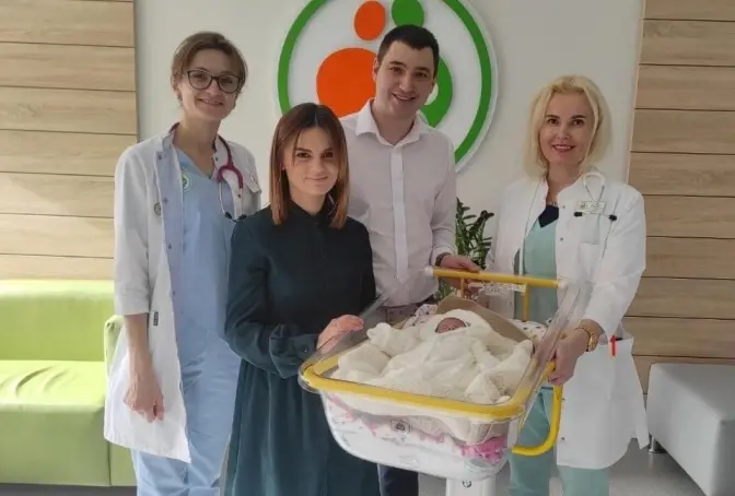 Львівські лікарі врятували дитину, що важила менше кілограма