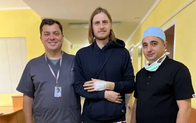 Львівські лікарі врятували руку бронзовому призеру чемпіонату світу з фехтування