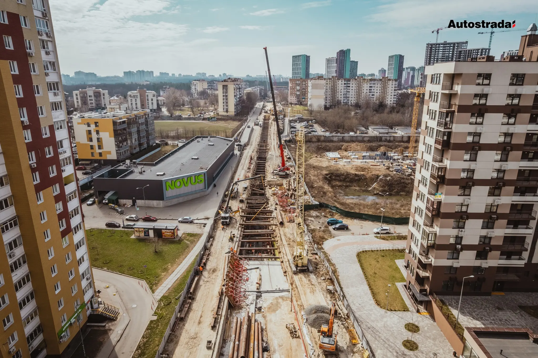 Будівництво метро на Виноградар: на дільницях розпочали перенесення мереж та підготовку до проходки