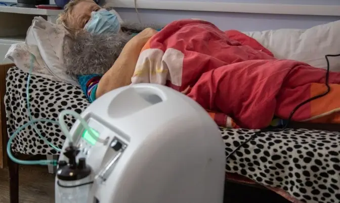 Кисневі концентратори вдома. Кому їх видаватимуть і куди звертатись