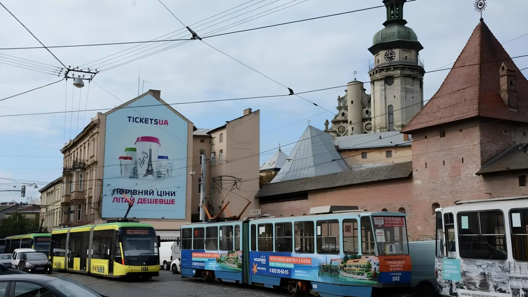 Пересічення трамвайної колії на площі Митній / Фото: ЛМР