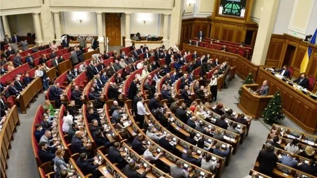 Зеленський подав законопроєкти про продовження воєнного стану і мобілізації