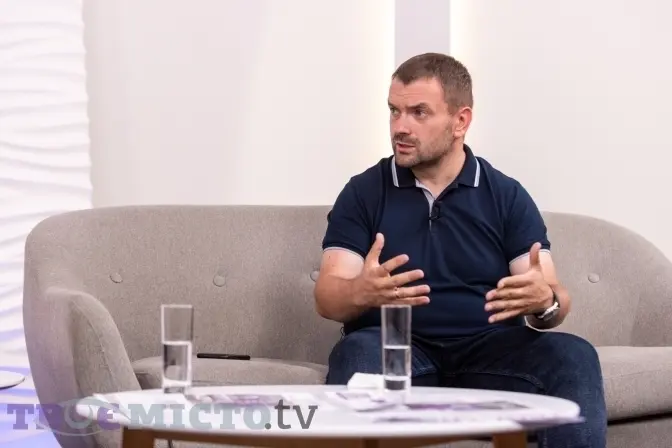 «У дітей мала б бути військова і домедична підготовка». Керівник освіти Львова про зміни з нового навчального року