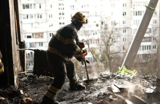 Кількість загиблих через російську атаку у Києві зросла до семи — Кличко